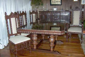 Table spanish furniture