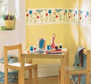 Wallpaper border on a kid's room