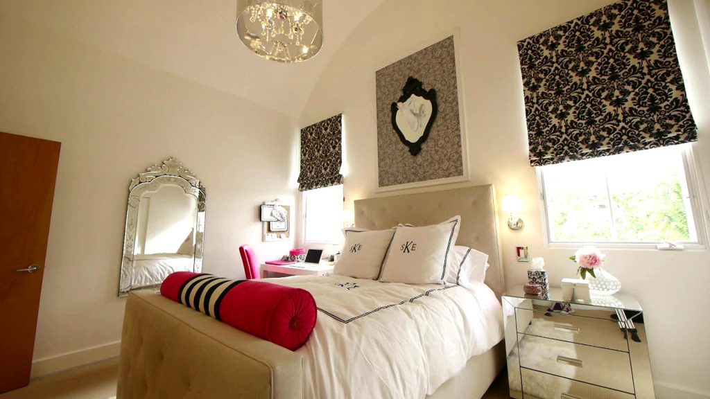 Tips on Creating a Grown Up Room for a Little Girl